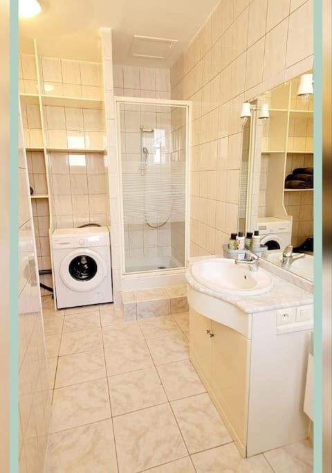 Spacieux T3 Au Pied Des Thermes Néris-les-Bains Extérieur photo